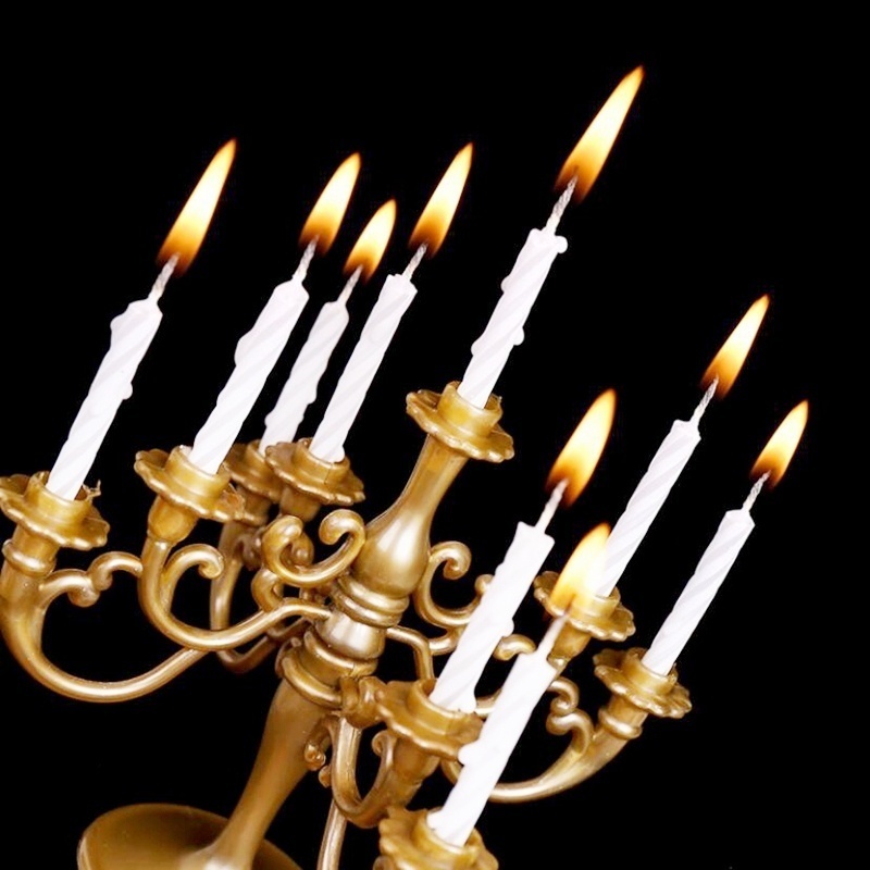 Holiday Candle Set - Набор из 9 свечей и подставок